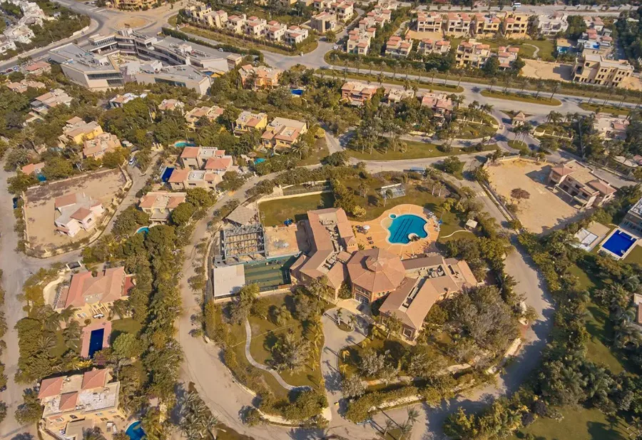 فيلا 4 غرف في الجزيره كمباوند من الجزيره جروب للبيع في مدينة الشيخ زايد | Forsa Property
