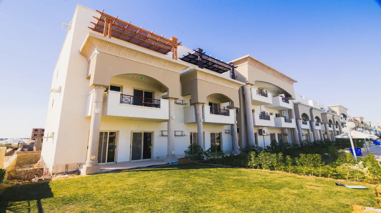 شاليه غرفتين في ميني ايجيبت من لا سيرنا جروب للبيع في العين السخنة | Forsa Property