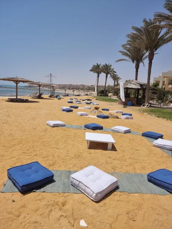شاليه غرفتين في لاجونا باي من كابيتال للتطوير العقاري للبيع في العين السخنة | Forsa Property