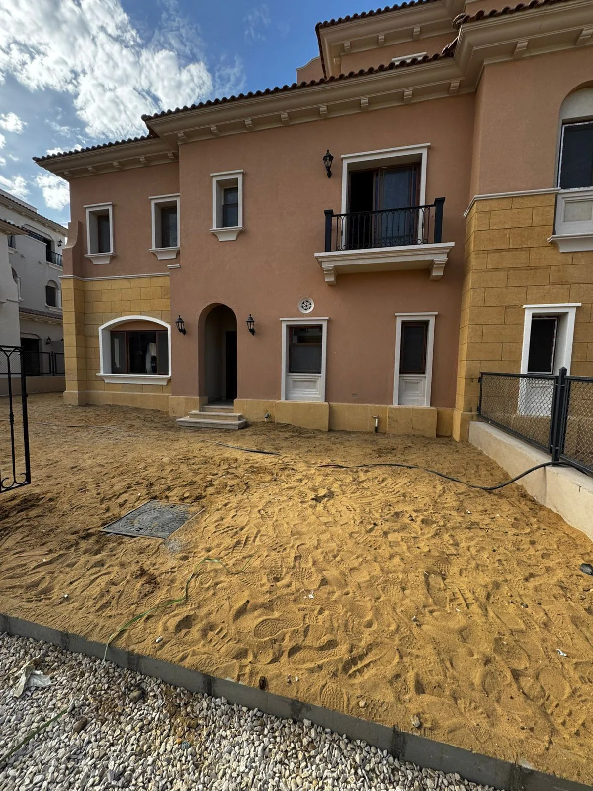 تاون هاوس 3 غرف في سيتي جيت من الديار القطرية مصر للبيع في مدينة القاهرة الجديدة | Forsa Property
