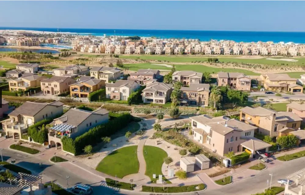 فيلا 5 غرف في مراسي من اعمار مصر للبيع في سيدي عبد الرحمن، الساحل الشمالي | Forsa Property