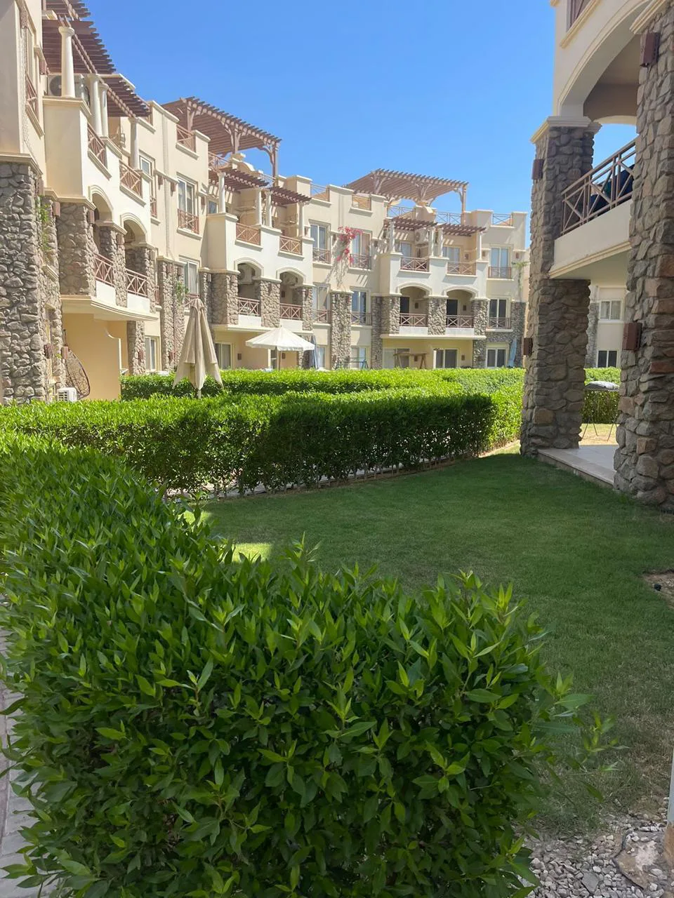شاليه غرفتين في بلو بلو من ام جي للتطوير العقاري للبيع في العين السخنة | Forsa Property