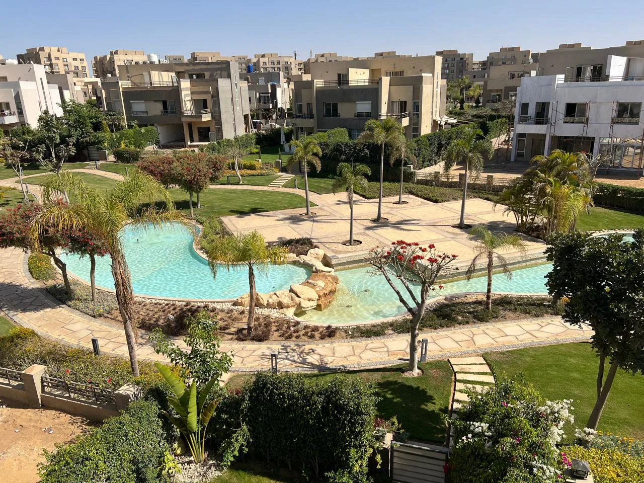 تاون هاوس 4 غرف في ذا سكوير من الأهلي صبور للتطوير العقاري للبيع في مدينة القاهرة الجديدة | Forsa Property
