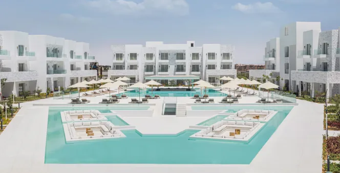 شاليه غرفتين مع حديقة في أزها من مدار للتطوير العقاري للبيع في العين السخنة | Forsa Property
