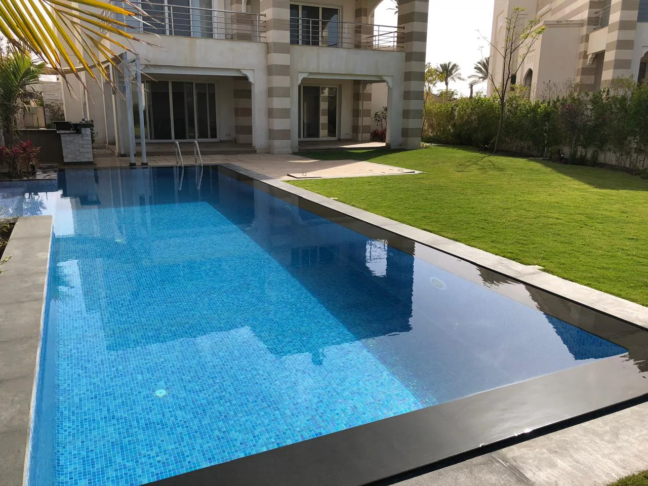 فيلا 6 غرف في مراسي من اعمار مصر للبيع في سيدي عبد الرحمن، الساحل الشمالي | Forsa Property