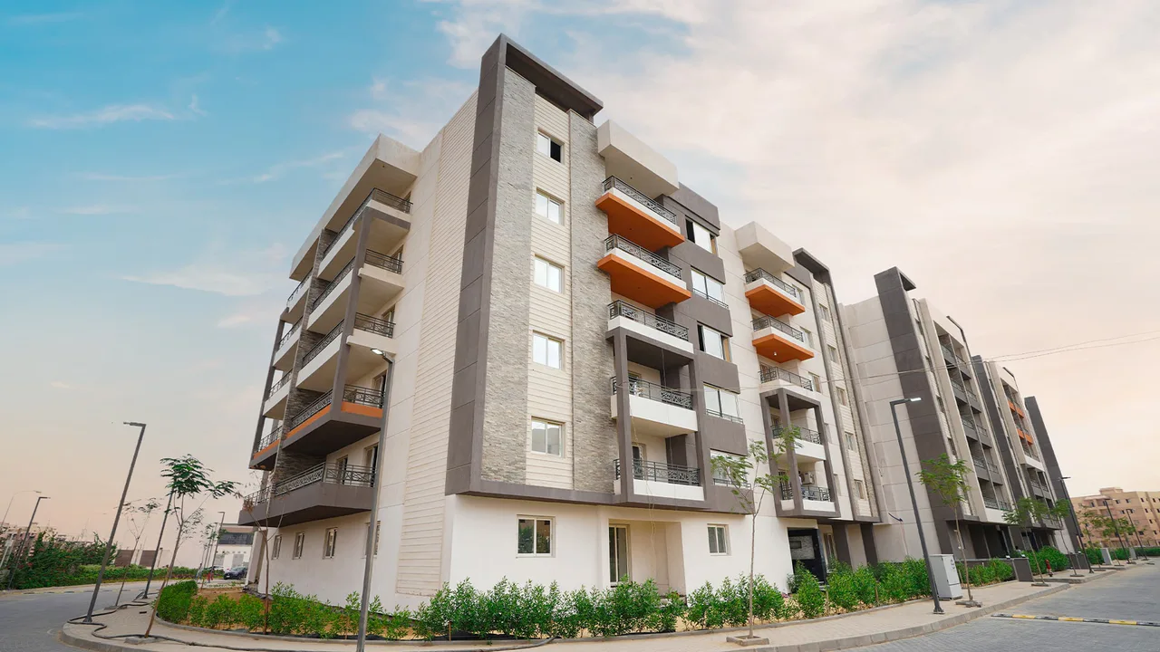 شقة 3 غرف مع حديقة في روك ايدين من روك للتطوير العقاري للبيع في مدينة حدائق أكتوبر | Forsa Property